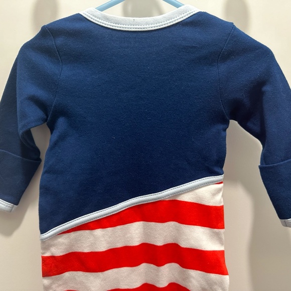 Izzy & Owie One-Piece Bunting Knotted Gown - Shark - Picture 5 of 8